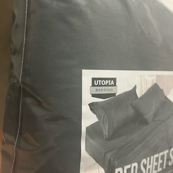 Gray Bed Sheet Set - Queen - Picture 3 of 3